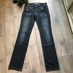 Kitson vintage y2k straight leg blue jeans. Size 27